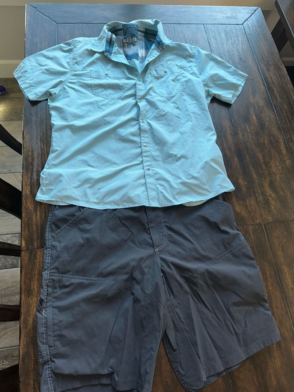 KÜHL Short-Sleeve Button Shirt in sea foam color  & Shorts charcoal XL